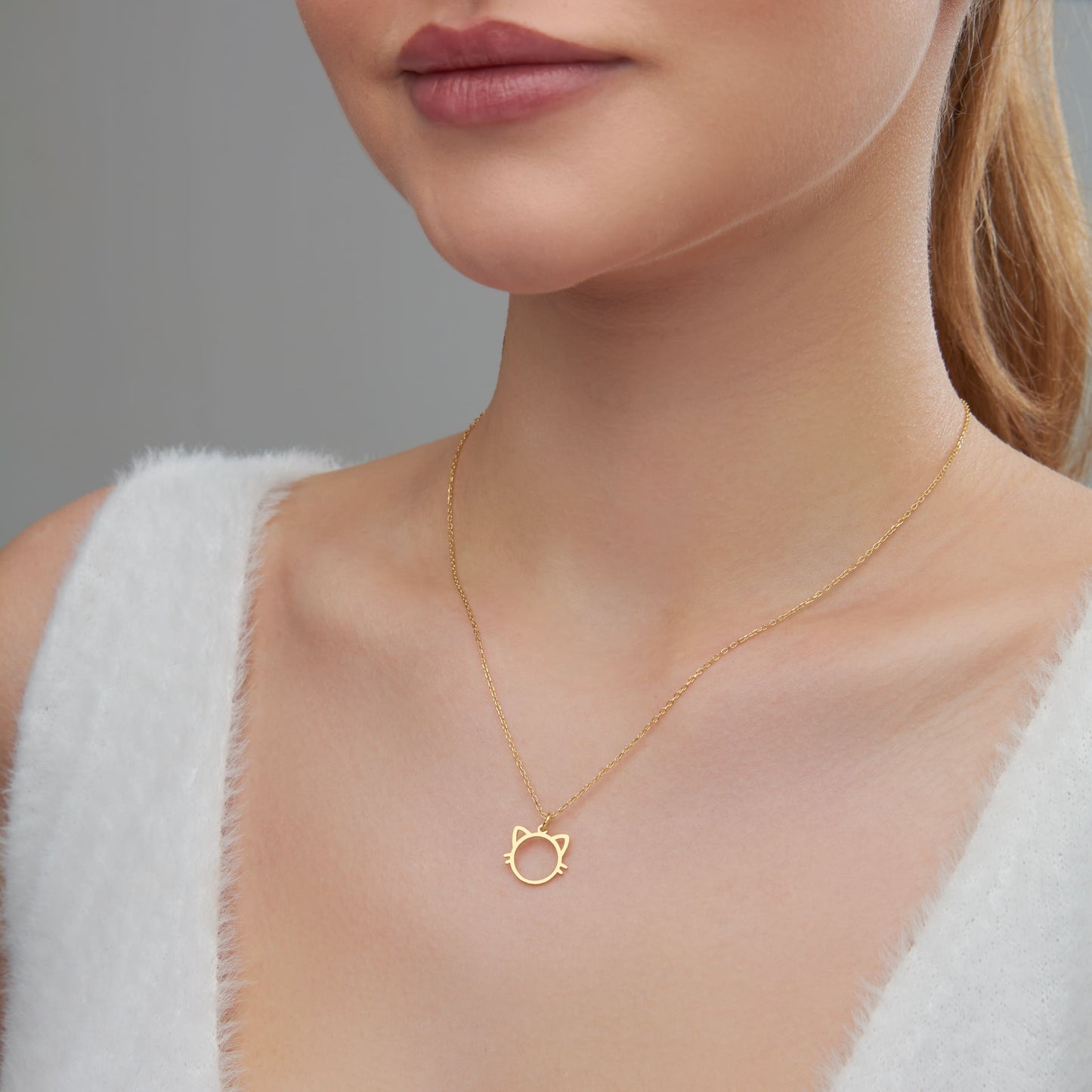 14K Gold Cat Necklace – Minimalist Cat Head Pendant with Whiskers