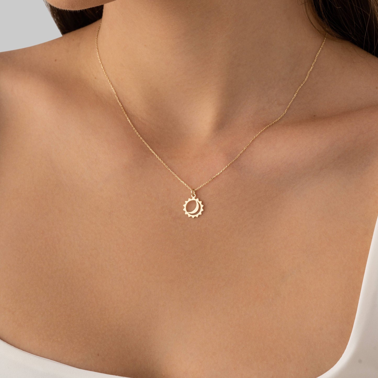 minimalist 14k solid gold friendship necklace