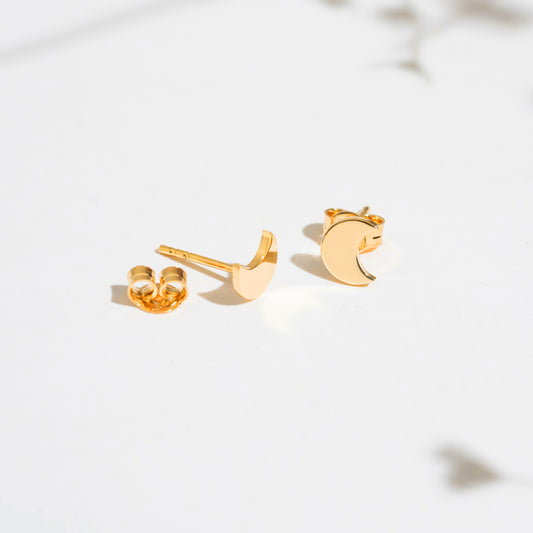 14k Gold Crescent Moon Stud Earrings