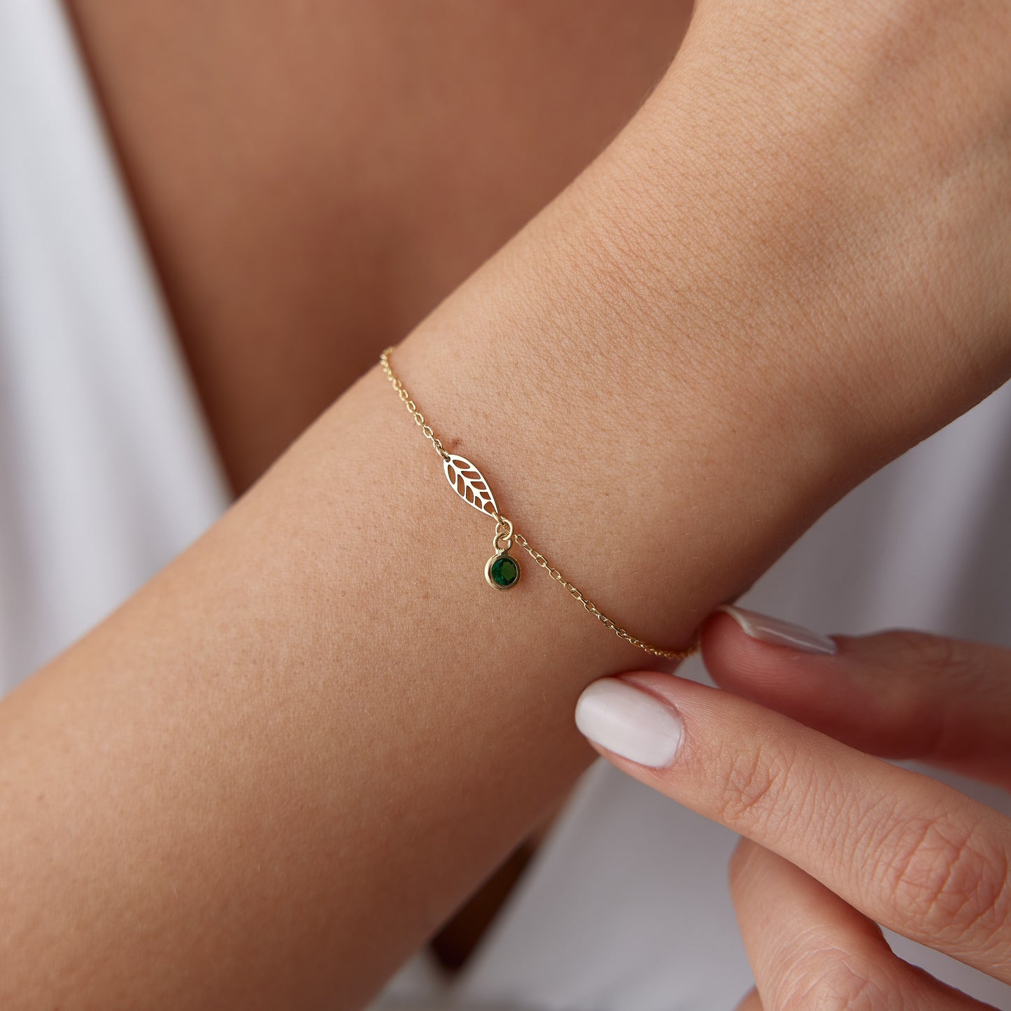Mini Leaf Bracelet with Emerald Stone