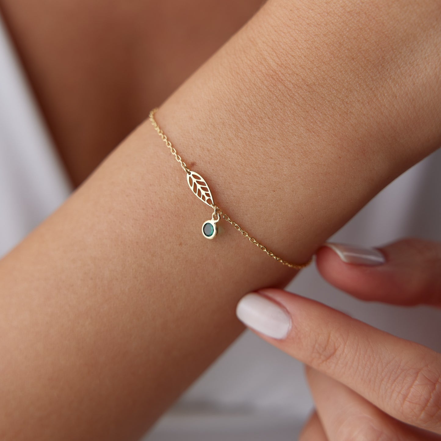 Mini Leaf Bracelet with Emerald Stone