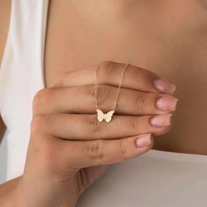 Nature-inspired butterfly necklace in 14K gold