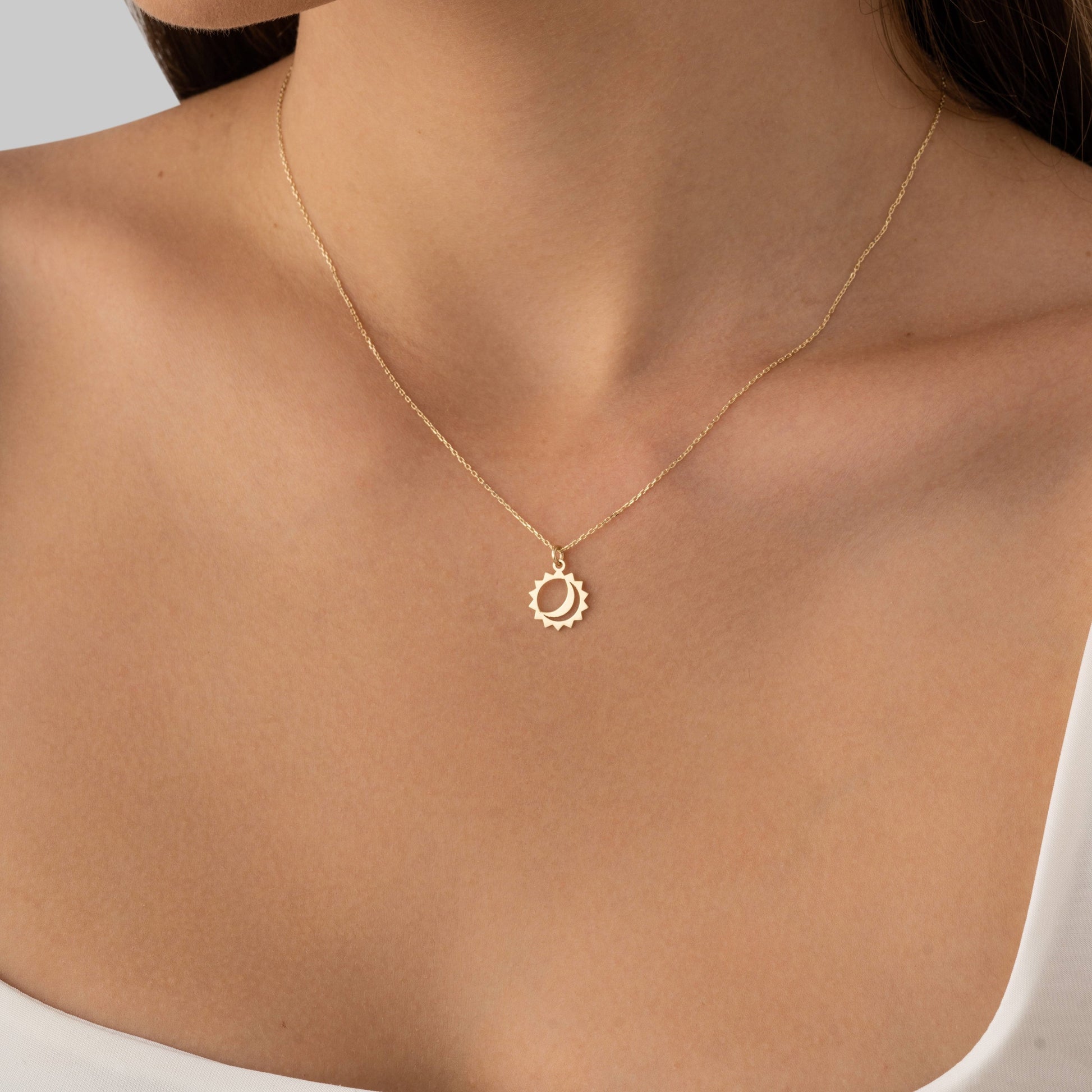 minimalist 14k solid gold friendship necklace